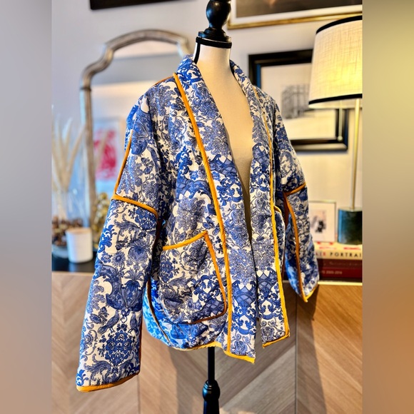 🧵 HANDMADE (by me!) Floral Blue and White Coat Jacket with Yellow Trim - Picture 5 of 12
